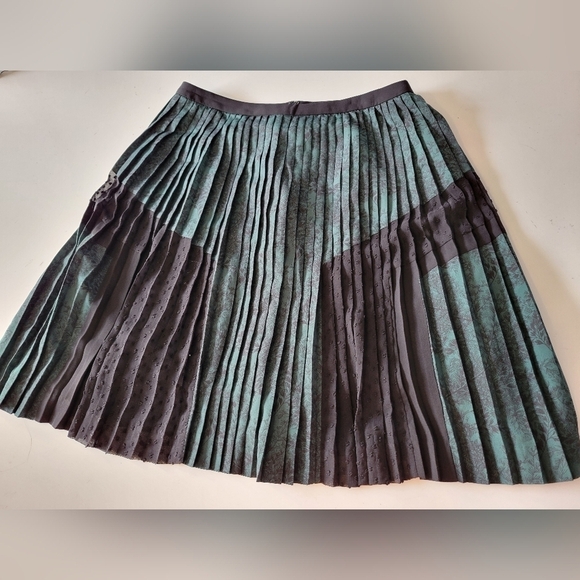 Banana Republic Pleated Skirt Size 4 Green - Picture 6 of 10
